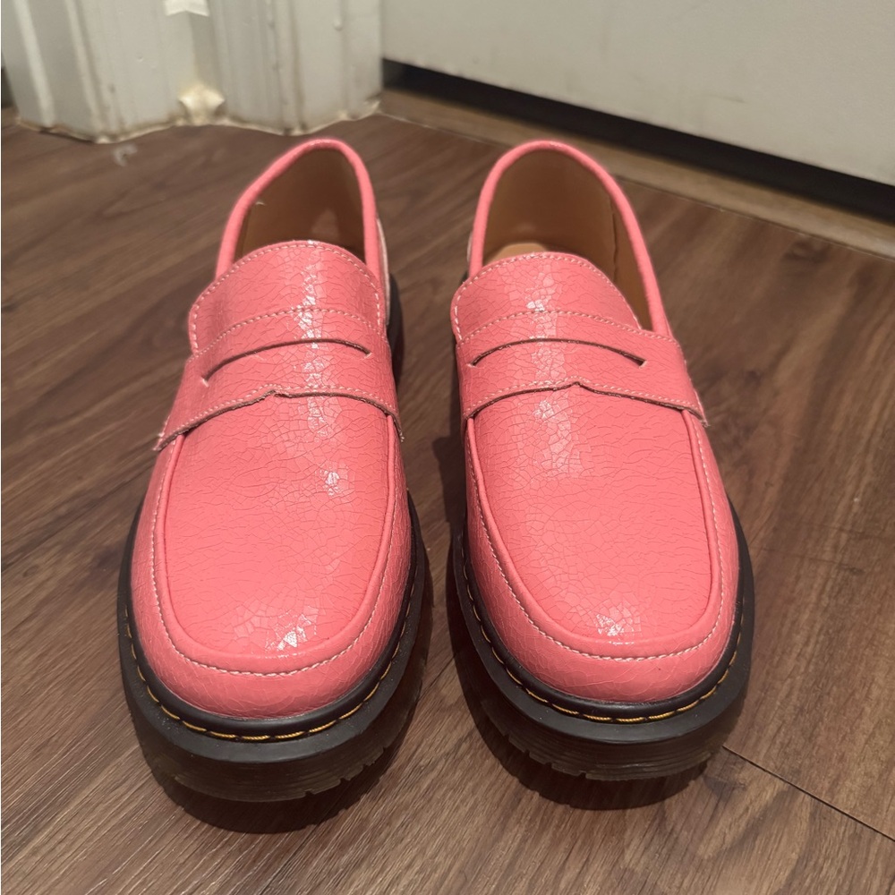 Vibrant Pink Women's Loafers Size 9